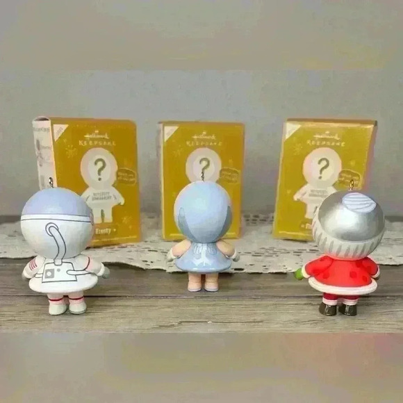 Hallmark Keepsake NEW 2012 set of 3 “Frosty” Mystery Christmas Ornaments - Picture 2 of 5